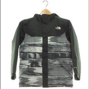 North Face boys Brayden insulated ski jacket